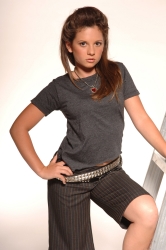 Photos de Mackenzie Rosman - Photoshoot John Sciulli HQ - 13